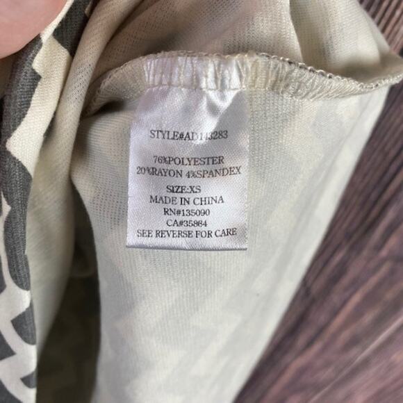 Altar'd State Women's Black & White Chevron Print Dress Size XS - Picture 6 of 8